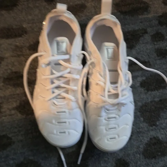 Nike Vapormax Plus - Picture 2 of 6